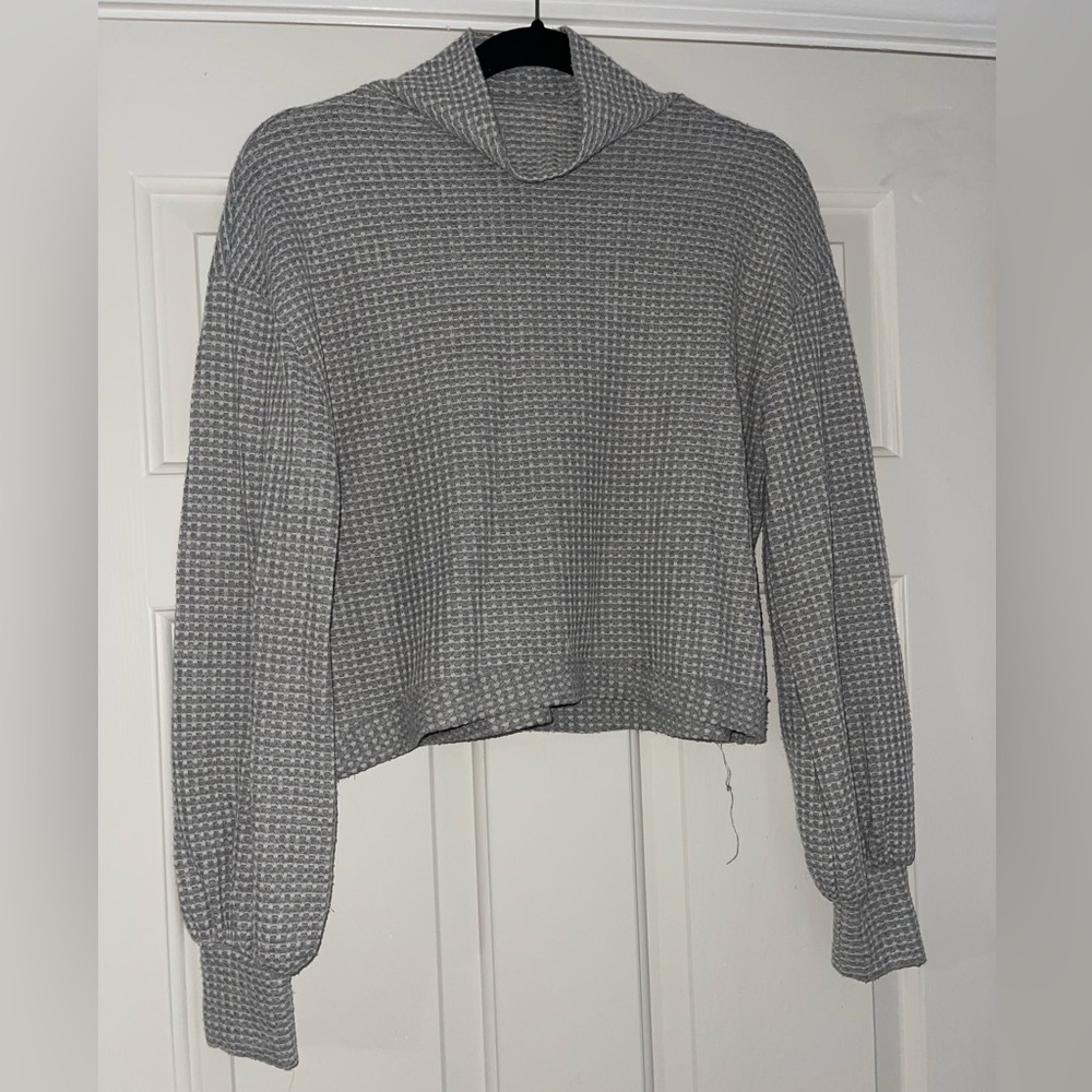 Poof light gray long sleeve top